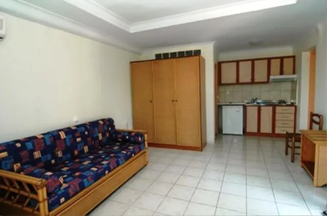 Rodon House מלון