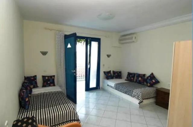 מלון Rodon House 3*